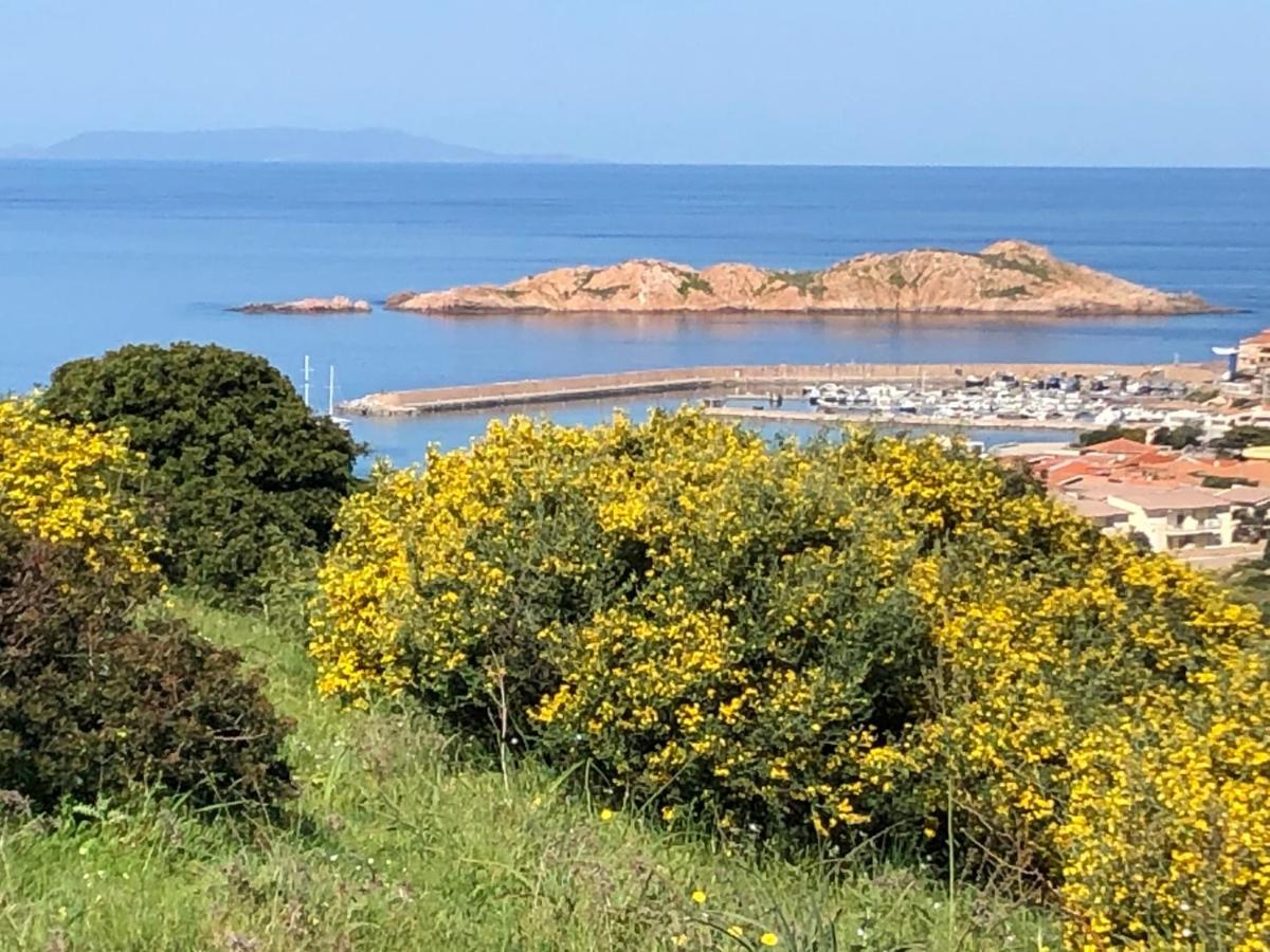 Borgo Spiaggia Isola Rossa Exterior foto